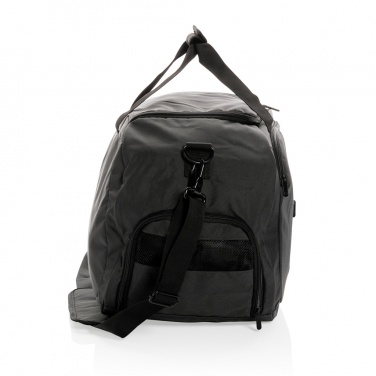 Logotrade Geschäftsgeschenke das Foto: Swiss Peak AWARE™ RPET Sporttasche