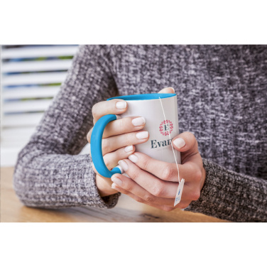 Logotrade Logogeschenke das Foto: Tasse vollfarbig Colorato 350 ml
