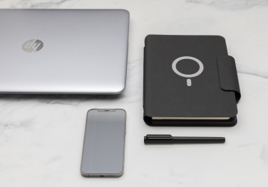 Logo trade promotional products picture of: Artic Magnetic 10W wireless charging A5 notebook