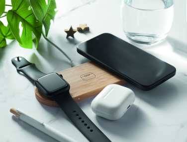 Logo trade corporate gift photo of: 3 in 1 15W wireless charger