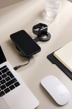 Logo trade promotional gifts image of: VINGA Baltimore RCS 2-in-1 Wireless 15W Travel Charger