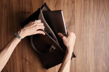 Logotrade meened pilt: VINGA Hunton arvutikott