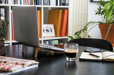 Logo trade ärikingid foto: Bambusest kaasaskantav sülearvuti alus