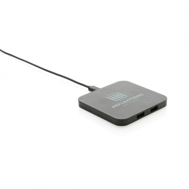 Logo trade firmakingi pilt: RCS taaskasutatud plastist 10 W juhtmeta laadija USB-portidega
