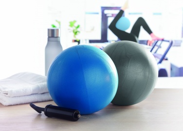 Logotrade reklaamtoote foto: Väike pilatese pall pumbaga