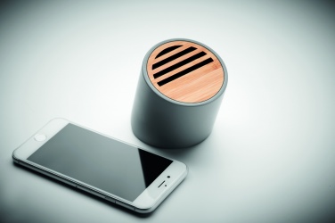 Logotrade ärikingituse foto: Juhtmeta kõlarite paekivi