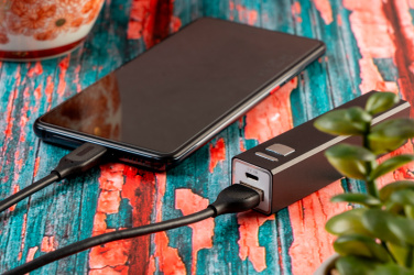 Logotrade reklaamtooted pilt: Metallist akupank PORT HOPE 2200mAh