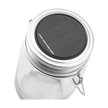 Logotrade reklaamkingituse foto: SunJar päikesepatareiga valusti aeda