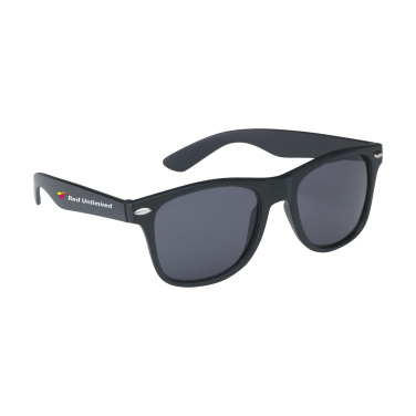 Logotrade ärikingid pilt: Malibu Matt Black päikeseprillid