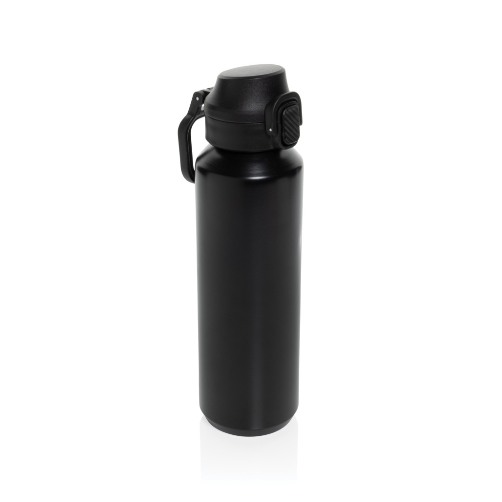Logotrade reklaamtooted pilt: Via RCS Re-steel lukustatav spordipudel 600ML