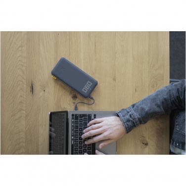 Logotrade mainoslahja ja liikelahja kuva: Xtorm XB403 Titan Ultra 27 000 mAh 200 W:n kannettavan tietokoneen varavirtalähde