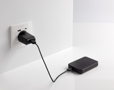 Logotrade biznesa dāvanas foto: Boostcore RCS otrreizējās plastmasas barošanas bloks 5 000 mAh ar USB C