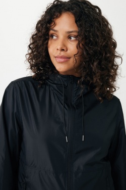 Logotrade reklamprodukter bild: Iqoniq Logan lättvikt jacka i återvunnen polyester