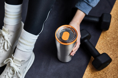 Logotrade reklamprodukter bild: Black+Blum Isolerad rese mugg 600 ml